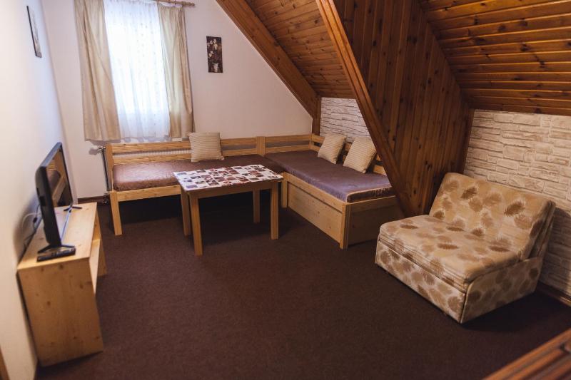 One-Bedroom Suite image 1