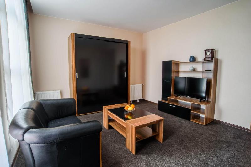 One-Bedroom Apartment image 1