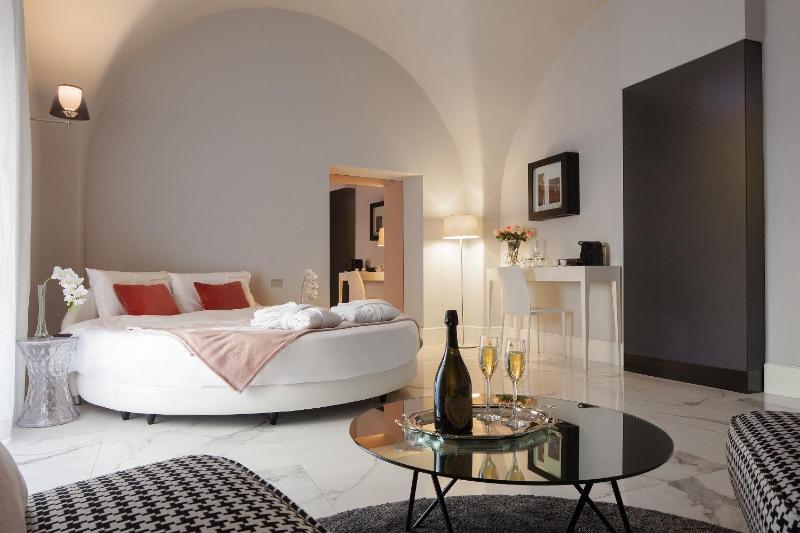 Quattro Canti Suites - image 1