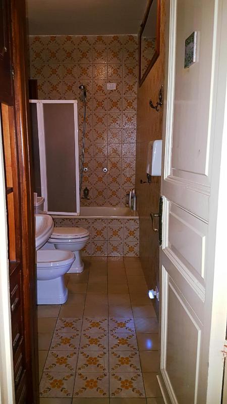Deluxe Double Room with Balcony image 1