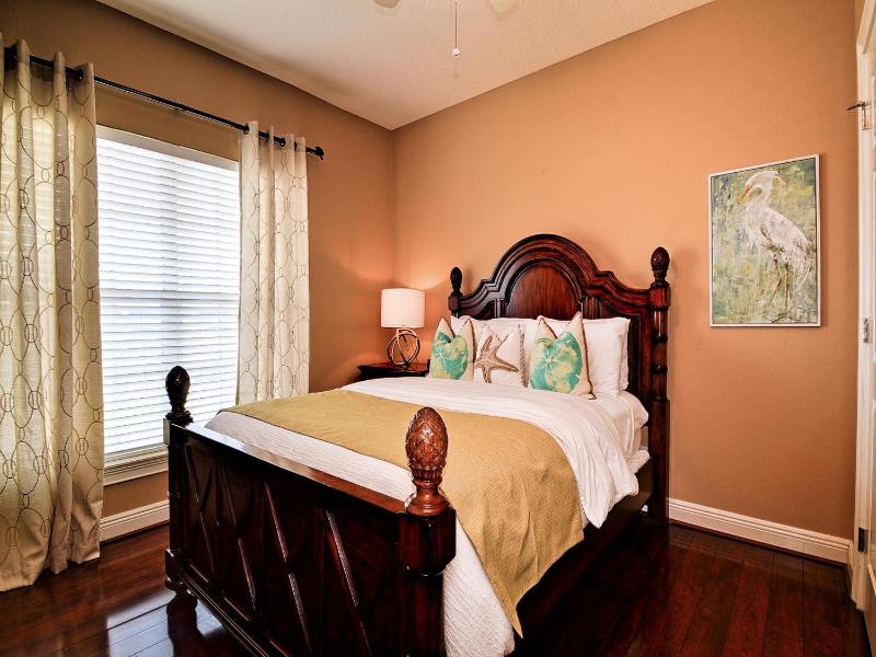 Bay Harbor 302 - image 11