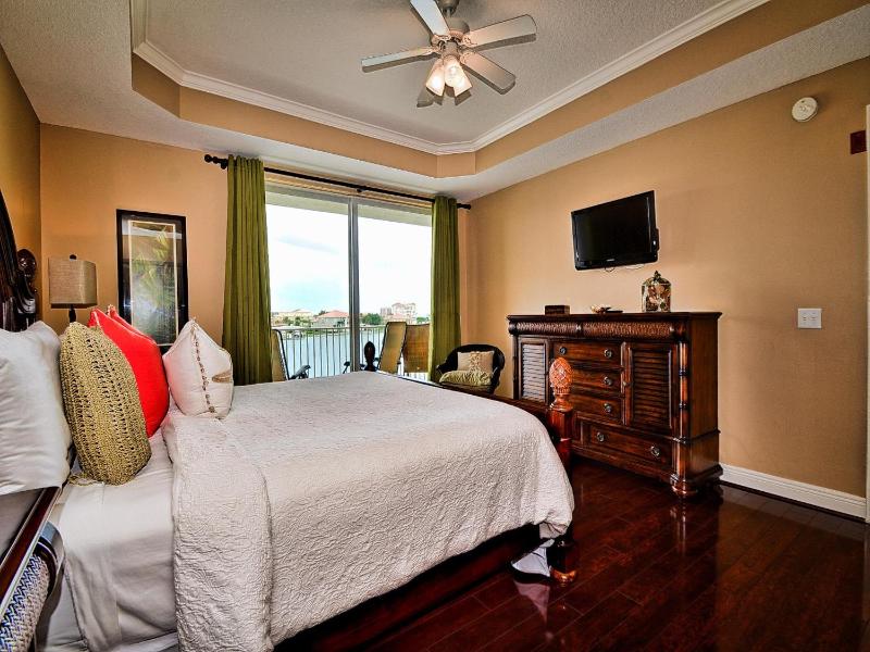 Bay Harbor 302 - image 21