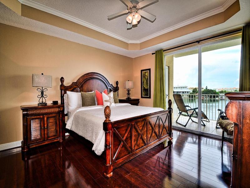 Bay Harbor 302 - image 22