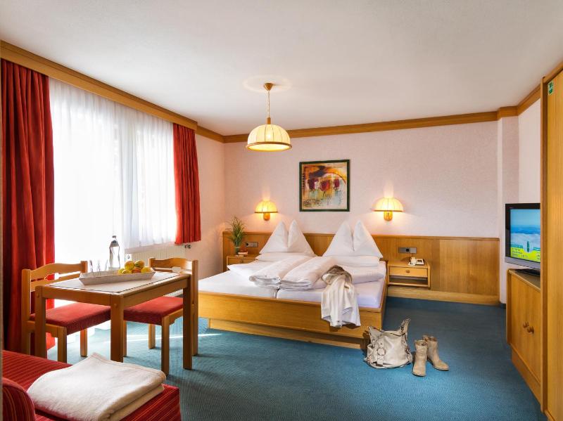 Standard Double Room image 1