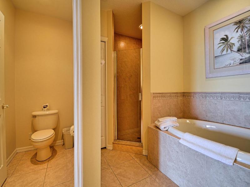 Harborview Grande 604 - image 14