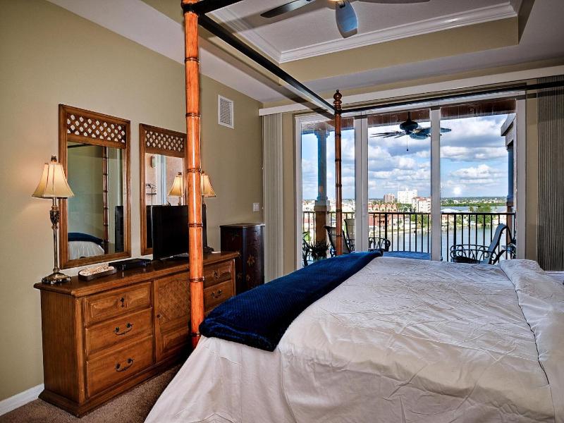 Harborview Grande 705 - image 20