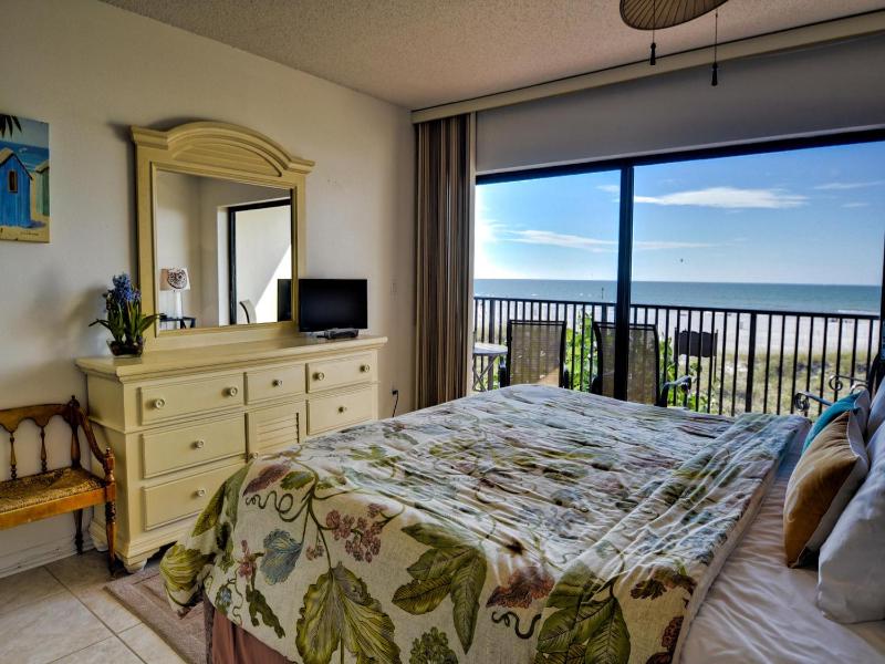 Surfside Condos 202 - image 9