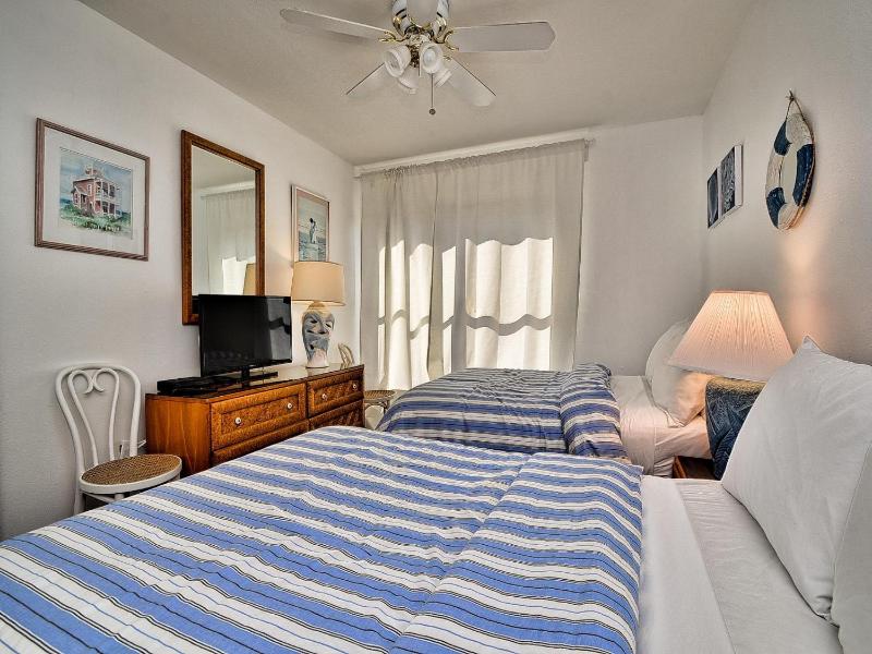 Surfside Condos 204 - image 16