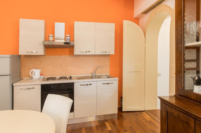 One-Bedroom Apartment image 4