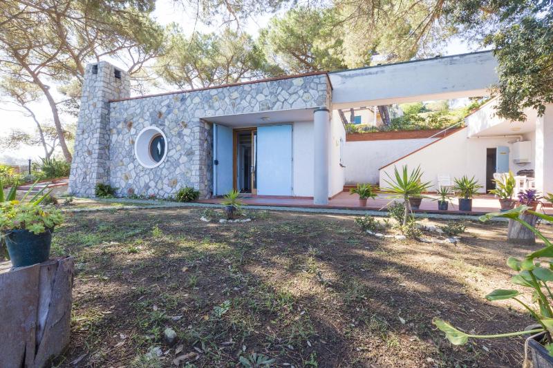 Villa image 1
