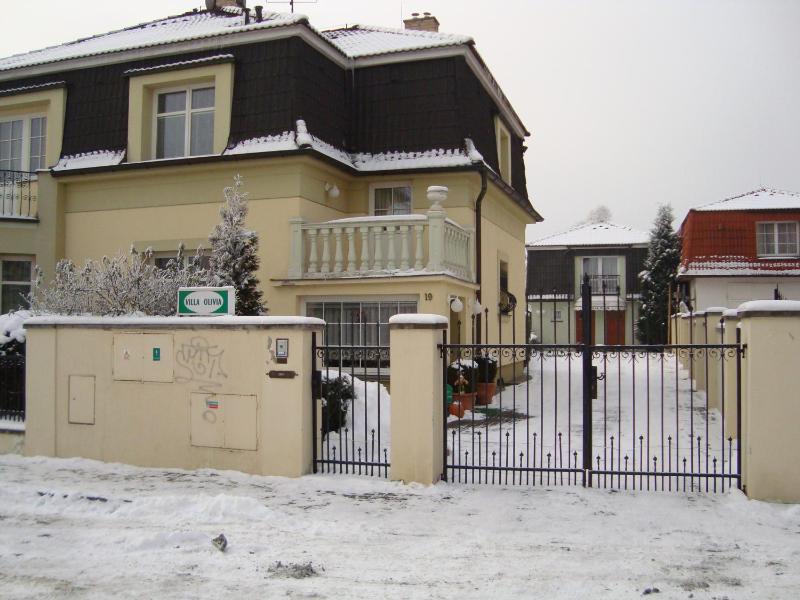 Triple Room with Garden View image 1