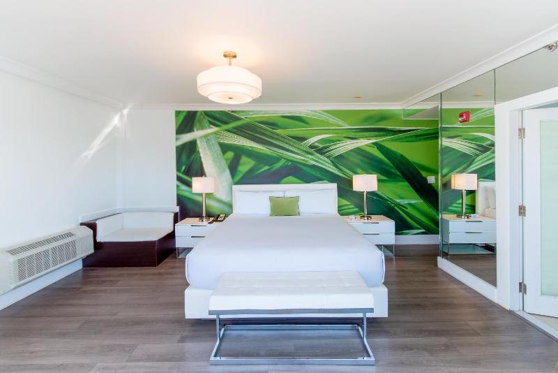 Penthouse Suite with Terrace image 4