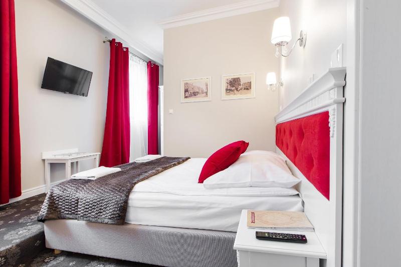 Large Double Room image 4