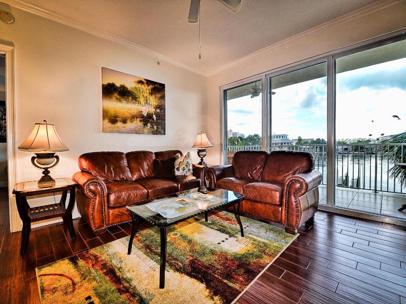 Bay Harbor 202 - image 6