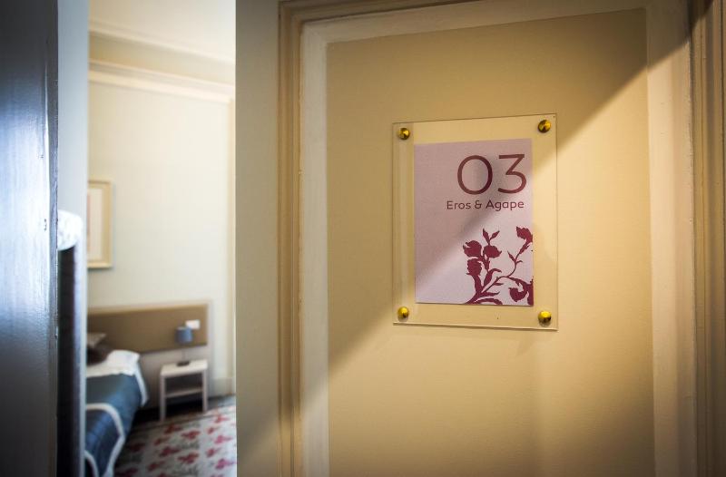 Superior Double Room image 2