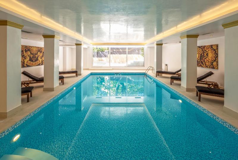 Suite with Spa Access image 2