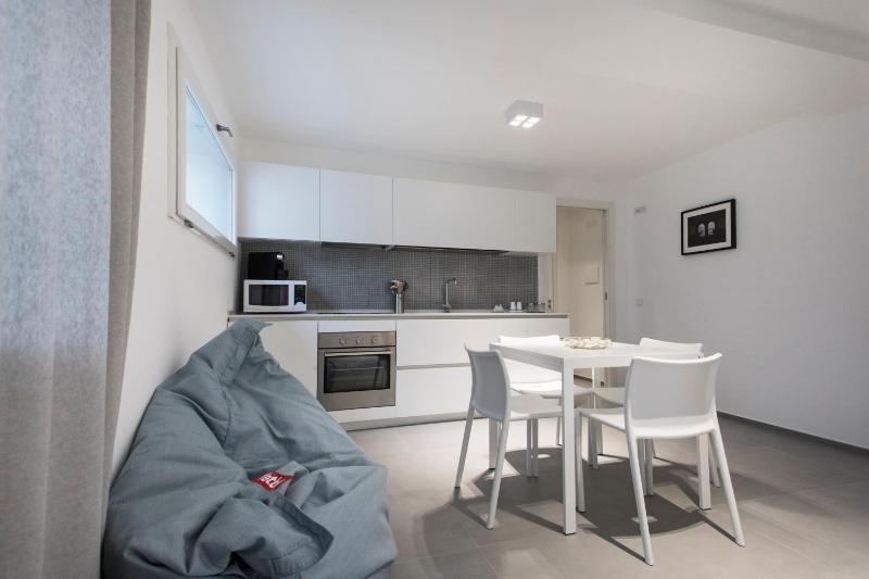 Basement Apartment image 2