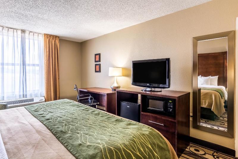 King Room - Non-Smoking image 2