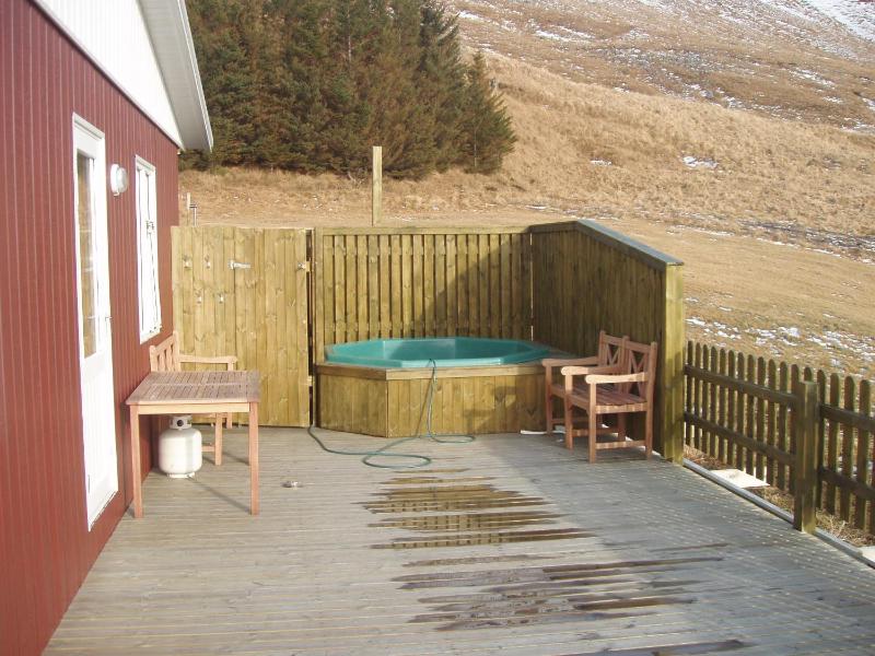 Three-Bedroom Cottage image 2