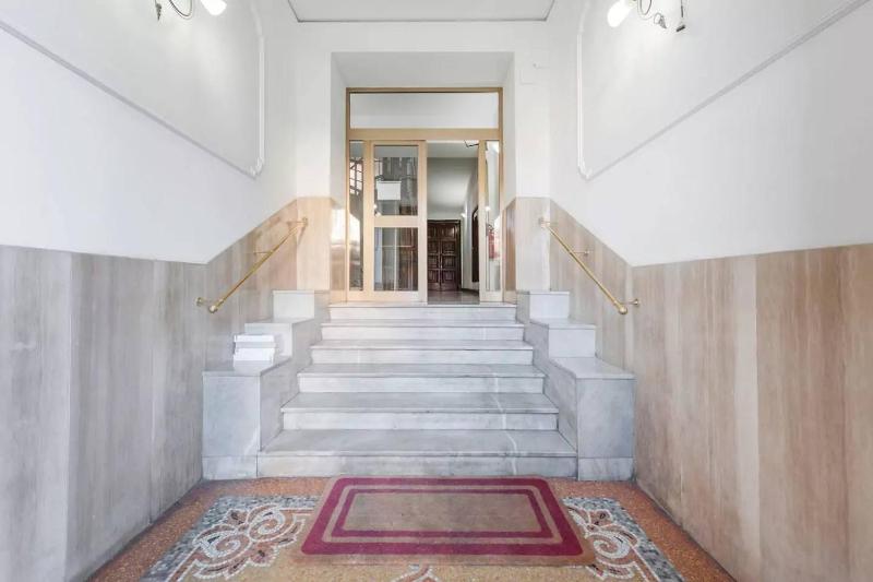 Comfort Room image 2