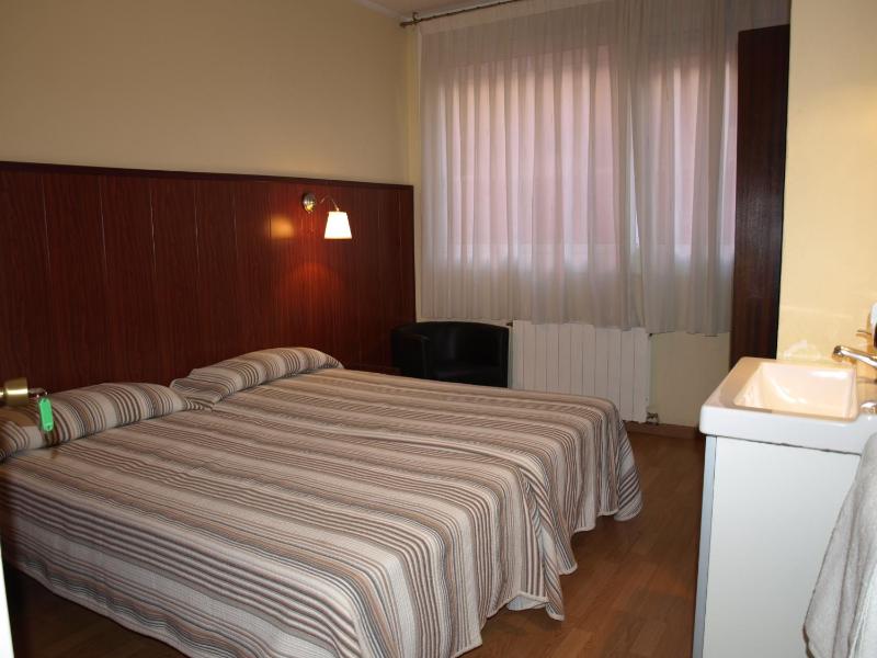 Hostal Bejar - image 9