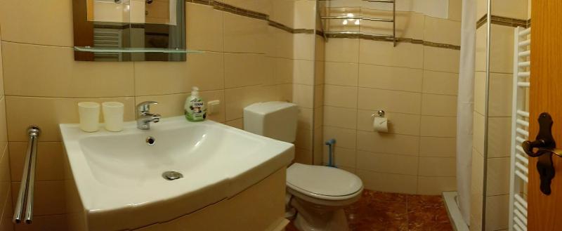 Double Room image 2