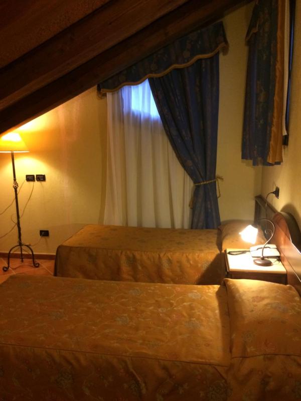 Quadruple Room image 2