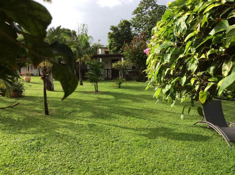 Le bungalow des bougainvilliers - image 4