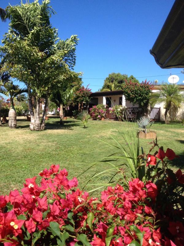 Le bungalow des bougainvilliers - image 1