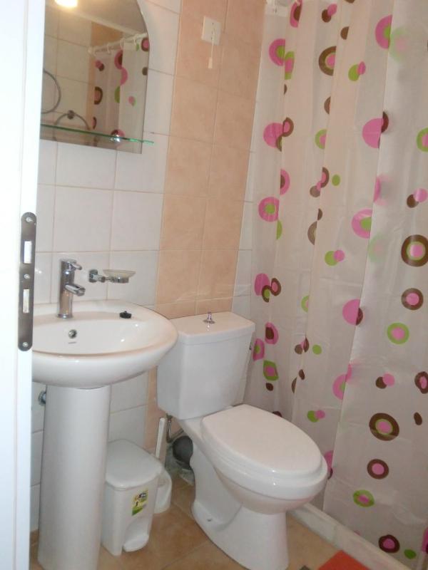 Double or Twin Room image 4