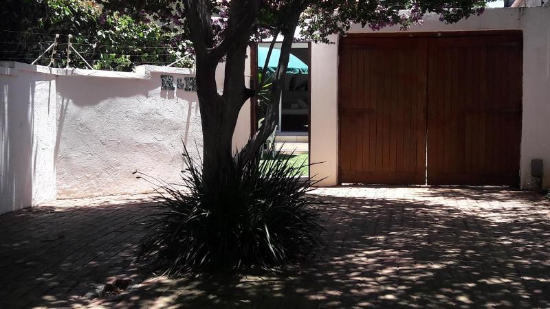 R & R's Retreat - image 11