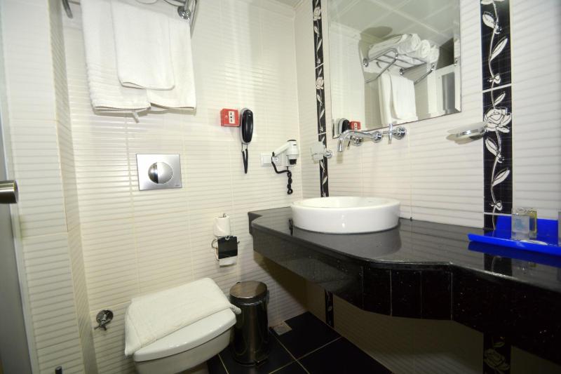 Triple Room image 2