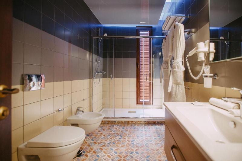 Suite image 2