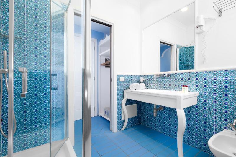 Hotel Bougainville - image 40