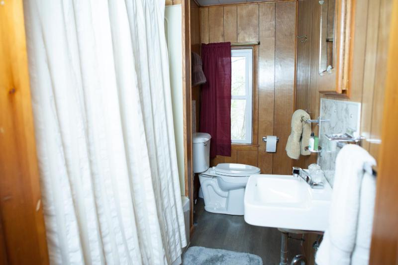 Two-Bedroom SM Cottage image 4