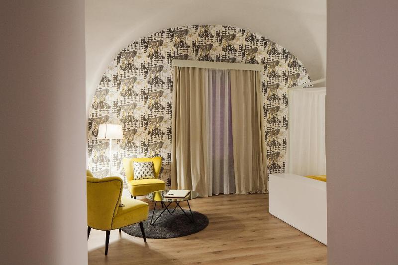 Quattro Canti Suites - image 7