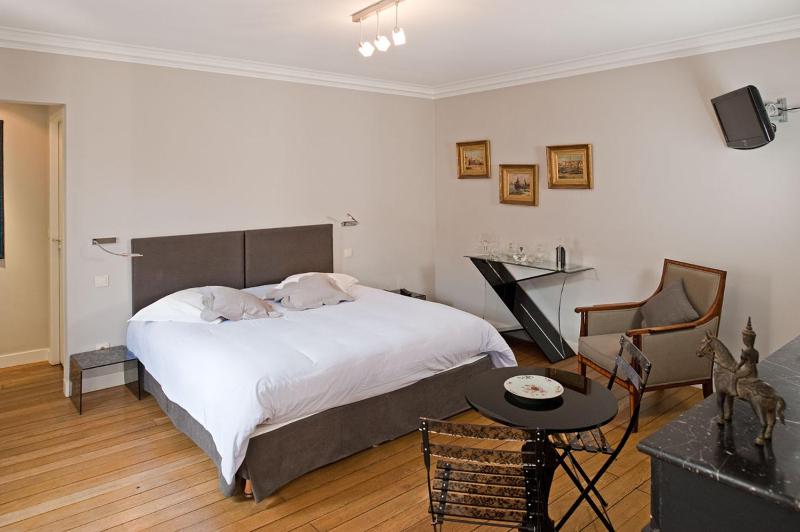 Double Room image 1