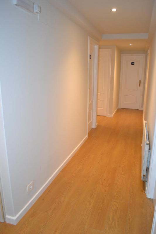 Double or Twin Room image 4