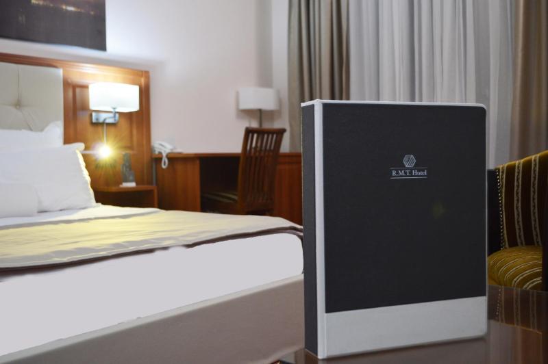 Standard Double or Twin Room image 1