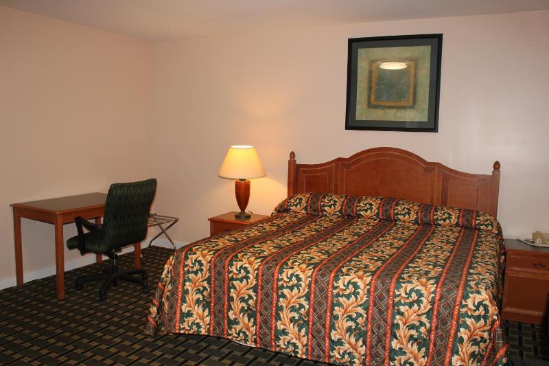 King Room image 4