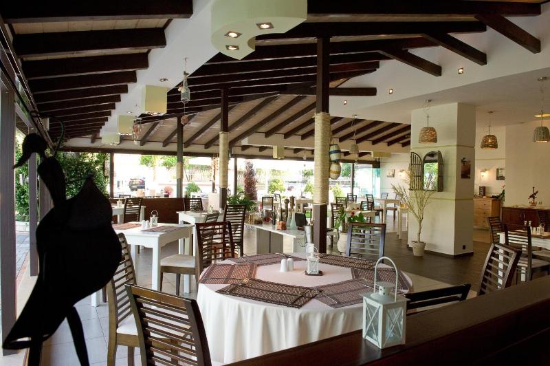 Alfa Hotel - image 16