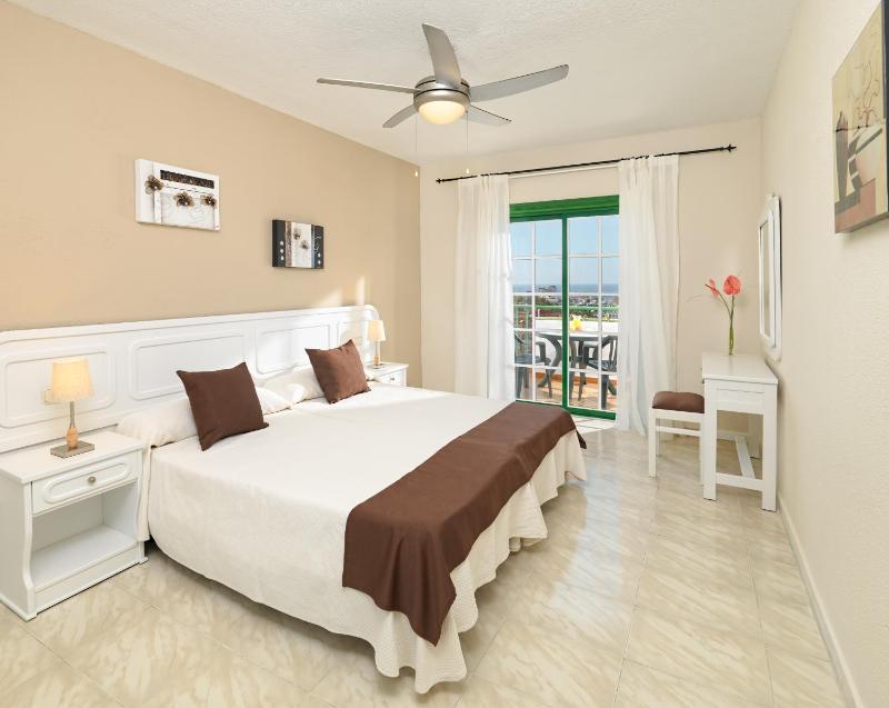 Neptuno Regency One-Bedroom image 3