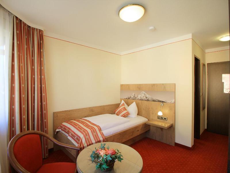 Single Room image 1
