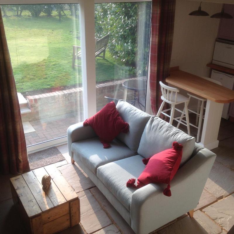 One-Bedroom House image 4