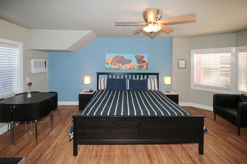 Sun Beach Inn - image 7