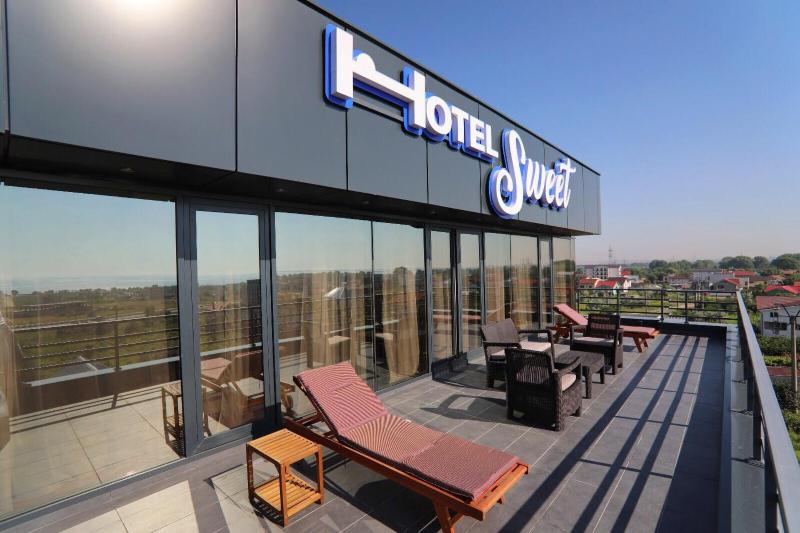 Penthouse Apartment image 2