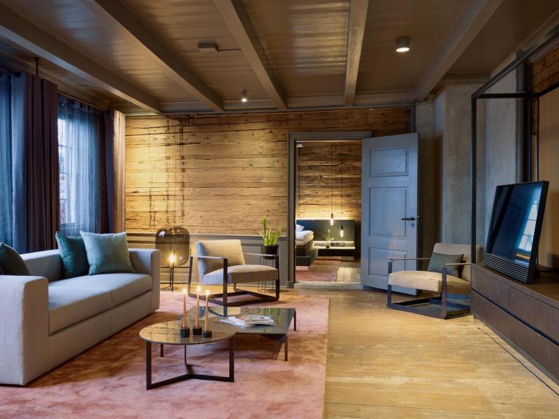 Suite with Sea View image 1