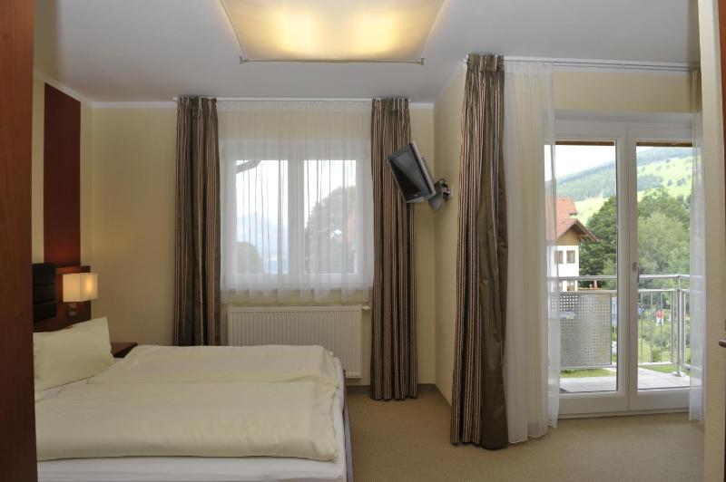 Large Two-Bedroom Apartment with Balcony image 4