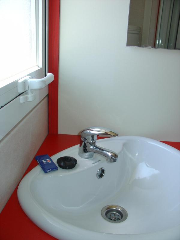 Bungalow (5 Adults) image 3