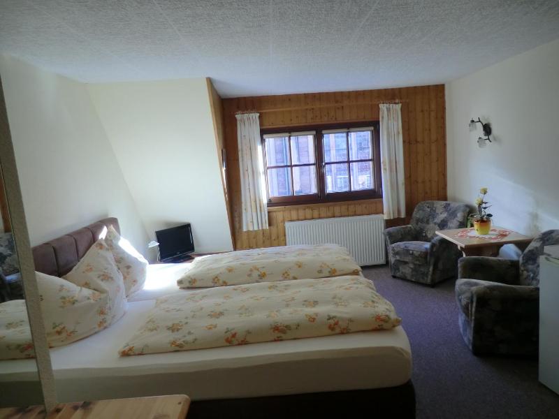 Double Room image 1